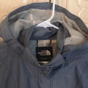 North Face Womans rain/trench coat